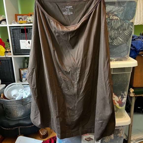 Lane Bryant 26/28 Olive Green Cami with Adjustable Straps - Picture 2 of 6